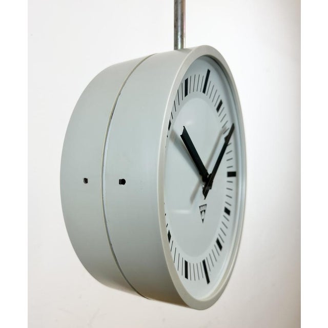 Industrial Industrial Grey Bakelite Double Sided Factory Clock from Pragotron, 1980s For Sale - Image 3 of 18