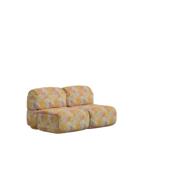 The Elsa Modular Sofa III is a profound tribute to the surrealist legacy of Elsa Schiaparelli. Designed as a sophisticated...