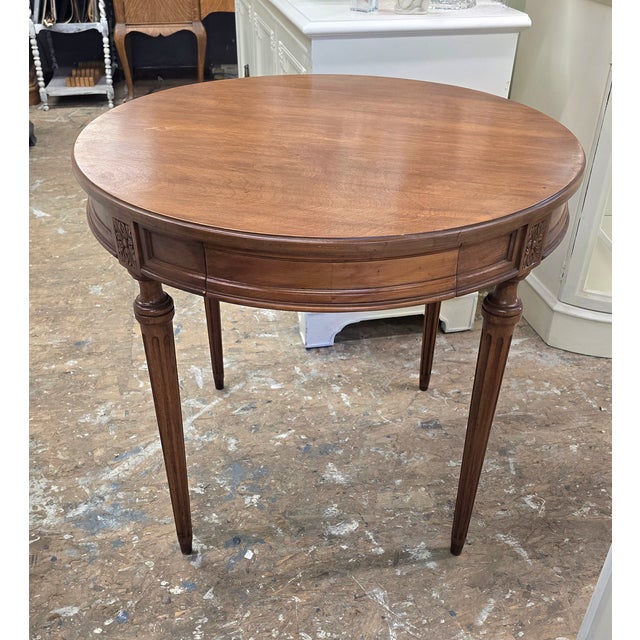 Mid-Century Modern Vintage Round Side Table Tapered Legs For Sale - Image 3 of 11