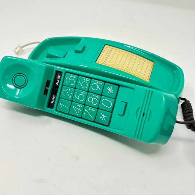 Contemporary Vintage 1980’s Teal Trimline Telephone For Sale - Image 3 of 5