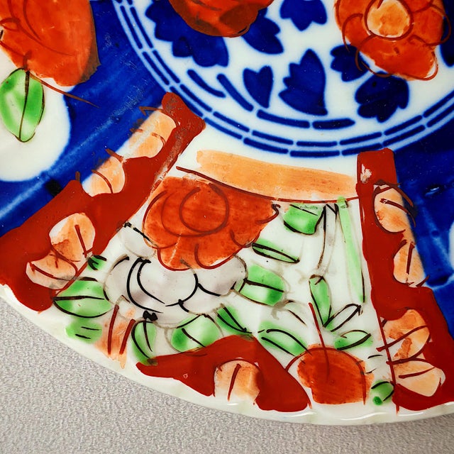 Antique Japanese Imari Plates, Set of 2 For Sale - Image 6 of 11