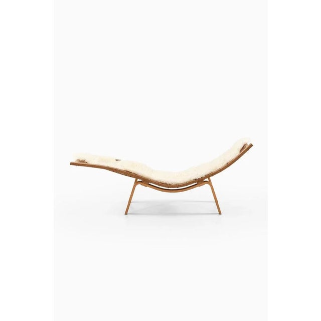Lounge Chair in Oak and Sheepskin attributed to Hans Wegner, 1960s For Sale - Image 3 of 11