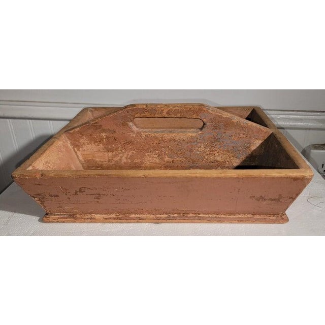 19Thc Original salmon painted cutlery / knife box in fine condition. Great cut handle.