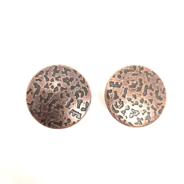 Vintage Mid 20th Century Round Textured Drawer Knob Copper Hardware - Set of 2 For Sale - Image 9 of 9