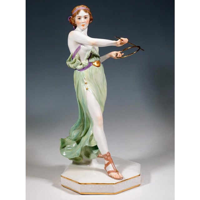 Large Art Nouveau Lady Ring Thrower Figurine attributed to R. Boeltzig for Meissen, 1910s For Sale - Image 3 of 8