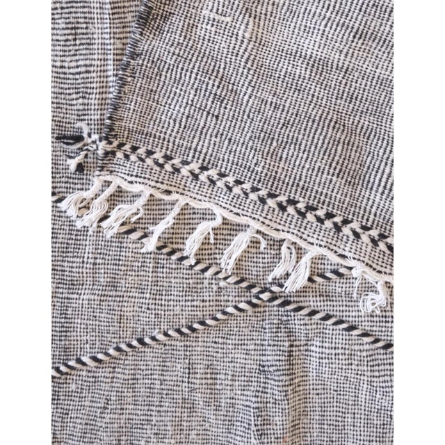 Textile Moroccan Kilim Zanafi Rug - 10.3 X 6.3 Ft For Sale - Image 7 of 9