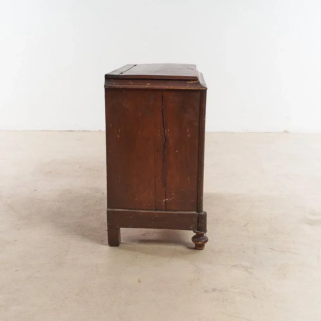 Height: 71 Width: 74 Depth: 39 This piece is attributed to the mentioned designer/maker. It has no attribution mark and no...