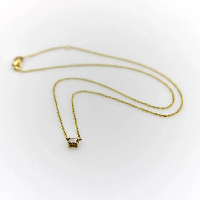 14k Gold Emerald Cut Diamond Necklace For Sale - Image 4 of 11