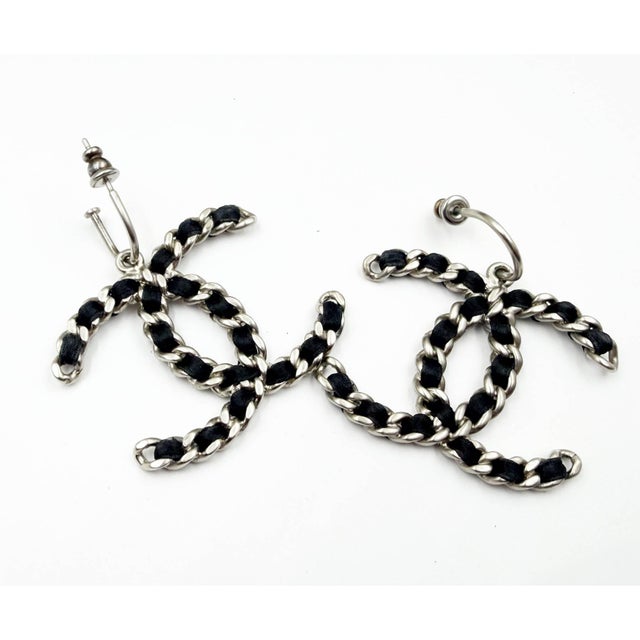 Chanel Chanel Silver CC Chain Black Ribbon XL Hoop Earrings, A Pair For Sale - Image 4 of 5
