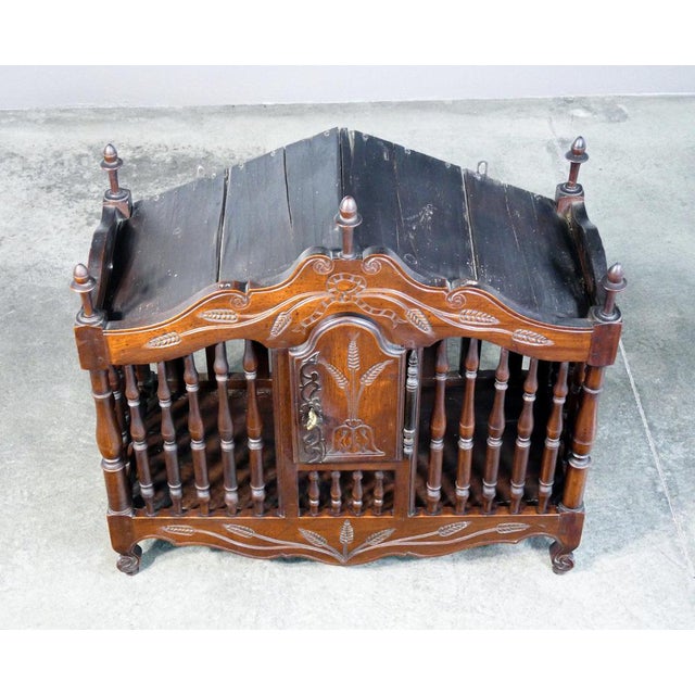 Walnut Bread Maker, 19th Century For Sale - Image 6 of 8