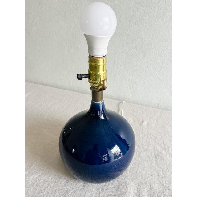 Mid-Century Modern 1960s Mid-Century Modern Lotte and Gunnar Bostlund Table Lamp, Ultramarine Blue For Sale - Image 3 of 9