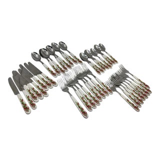 Oneida Christmas Bow Stainless Steel Silverware 8 Piece Setting- 40 Pieces For Sale