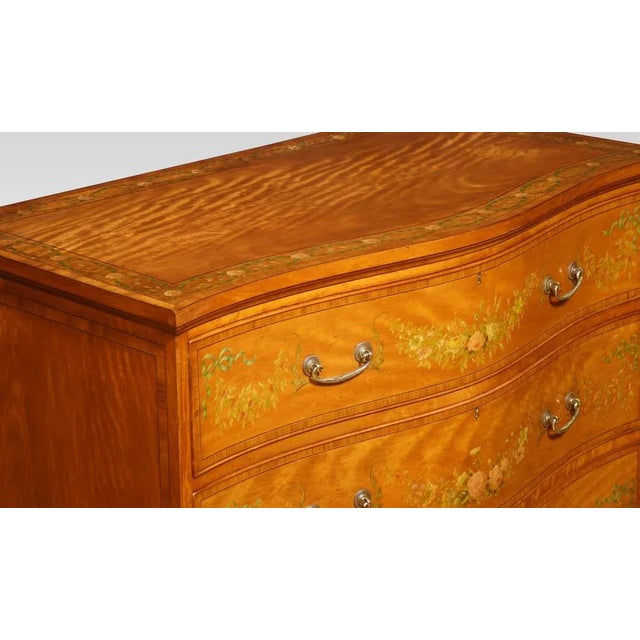 Painted Satinwood Serpentine Chest of Drawers, 1890s For Sale - Image 5 of 10