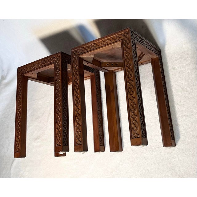 Vintage Henredon Chinese Chippendale Style Mahogany Side Table Set- A Pair For Sale In Greenville, SC - Image 6 of 12