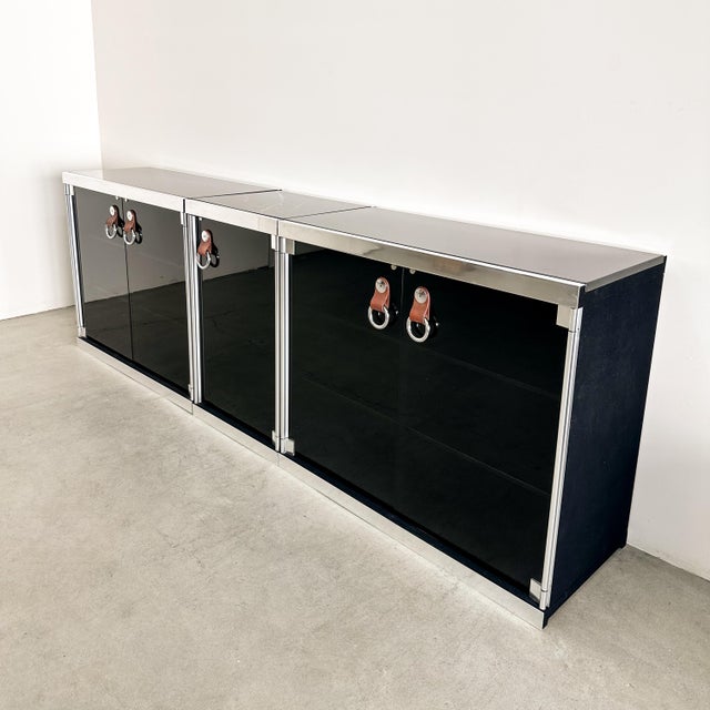 1970s Vintage 1970s Guido Faleschini for I4Mariani Modular Chrome and Glass Credenza Unmarked For Sale - Image 5 of 17