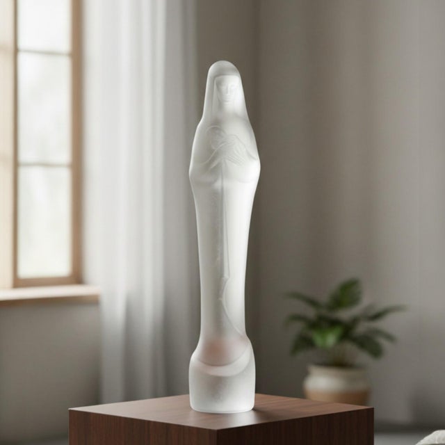 Early 20th Century Leer Dam Holland Frosted Glass Madonna & Child Art Deco Figure, 15" For Sale - Image 5 of 13