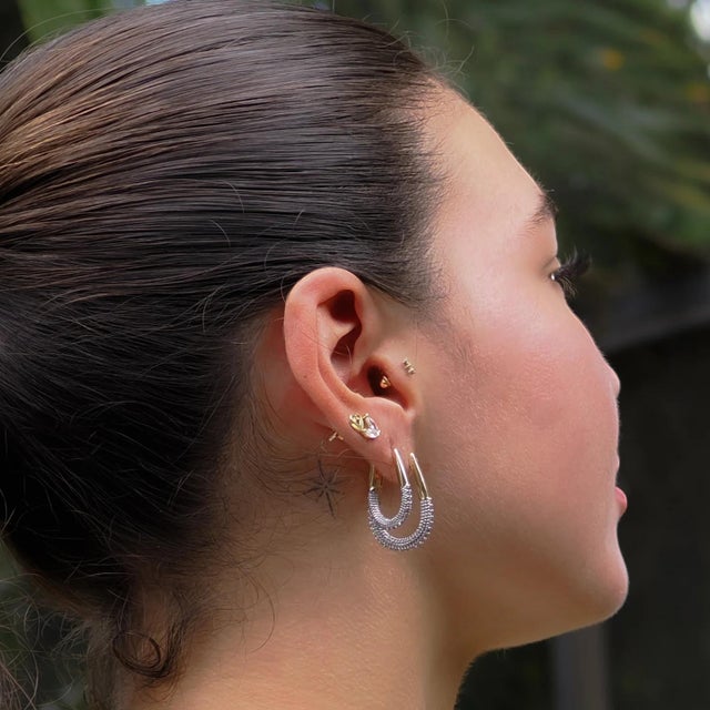 Contemporary Pave Diamonds Gold Hoop Mini Size Earrings, A Pair For Sale - Image 3 of 11