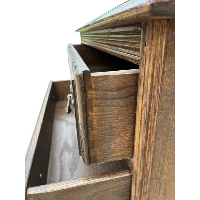 1970s Ethan Allan Charter Oak Jacobean End Table Bachelors Silver Chest Nightstand For Sale - Image 10 of 15