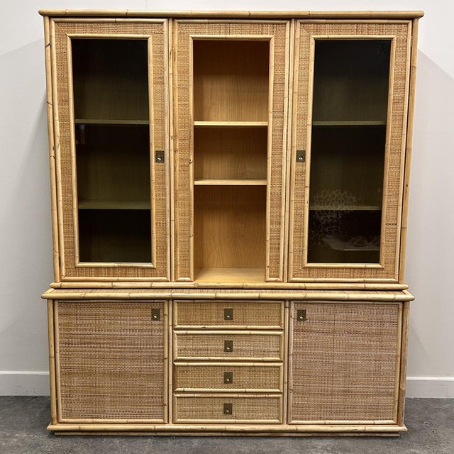 Italian Rattan and Bamboo Display Cabinet from Dal Vera, 1970s For Sale - Image 9 of 16