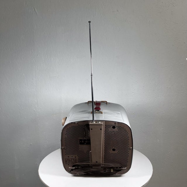 1950s Portable Tube Tv Deluxe Rca Victor Television New Jersey Chairish