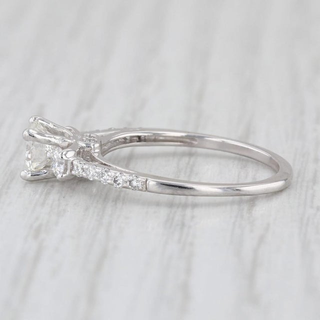 2010s 0.82ctw Round Diamond Engagement Ring 14k White Gold Size 7 Cathedral Band For Sale - Image 5 of 8