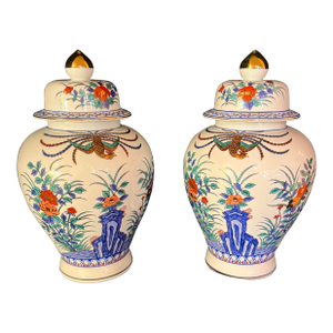 Pair of Mid 20th Century United China Collectors Series Porcelain Ginger Jars