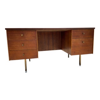 1970s Vintage Mid Century Modern Executive Desk For Sale