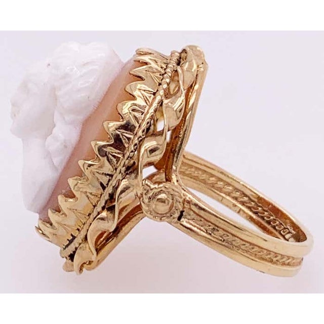 Metal 14 Karat Yellow Gold Cameo Ring 8.22 Grams Total For Sale - Image 7 of 12