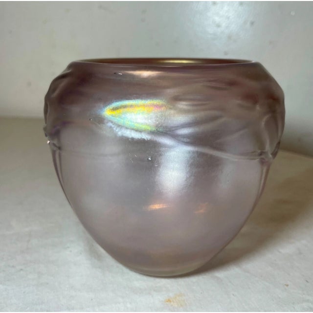 1990s Original 1996 Hand Blown Aurene Iridescent Peet Robinson Studio Art Glass Vase For Sale - Image 5 of 14
