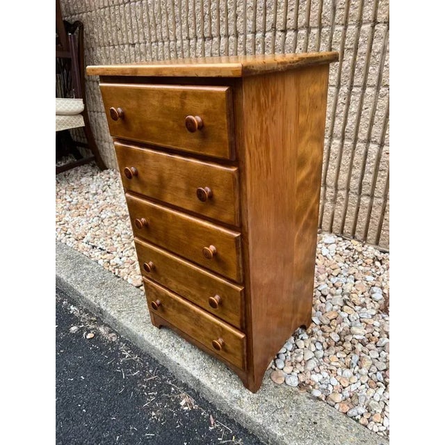 Wood Pair of Vintage Early American Primitive Style Solid Tiger Maple Nightstands Small Chests For Sale - Image 7 of 12