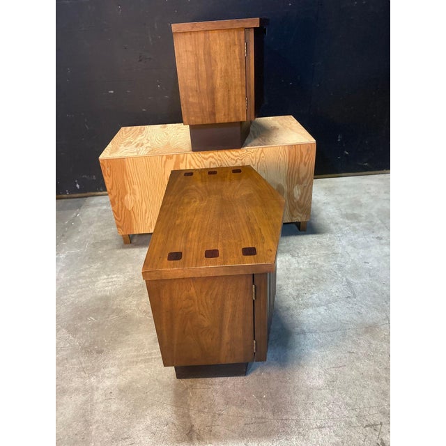 A Pair of Lane Tower Suite Nightstands Designed by Dave Parmalee 1970's For Sale In New York - Image 6 of 8