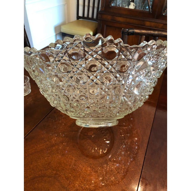Vintage LE Smith Glass DAISY and BUTTON Punch Bowl with 11 cups and blown glass punch ladle. Used like new. Fantastic for...