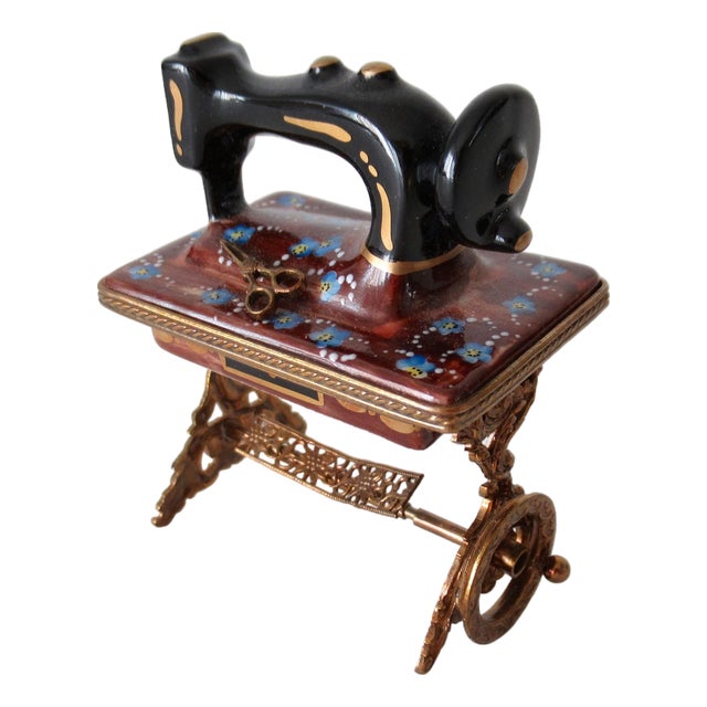 Limoges, France Rochard Hand-Painted Sewing Machine Enamel Trinket Box For Sale