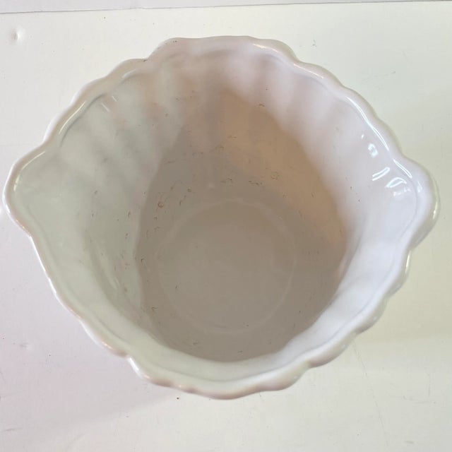 1990s 1990s Jay Wilfred for Andrea by Sadek Petite Blue & White Portuguese Fluted Porcelain Cachepot For Sale - Image 5 of 11