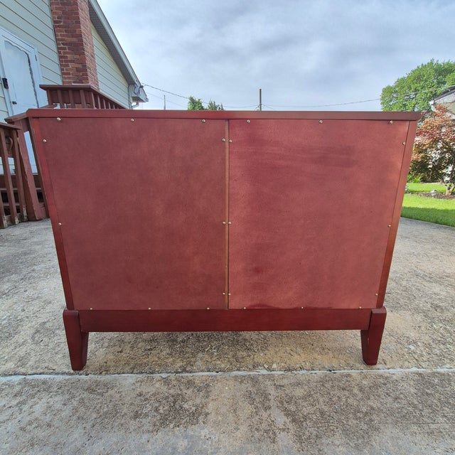 Brown Late 20th Century Vintage Queen Anne Style Wood & Glass Curio Display Cabinet For Sale - Image 8 of 15