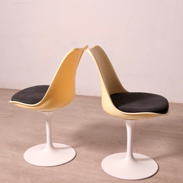 Mvsevm 769-S Swivel Tulip Chairs by Eero Saarinen for Alivar, 1950s, Set of 2 For Sale - Image 4 of 17
