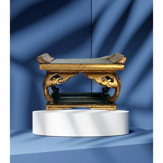 Antique Black and Gold Altar Style Chinese Carved Wood Display Stand / Pedestal For Sale - Image 4 of 7