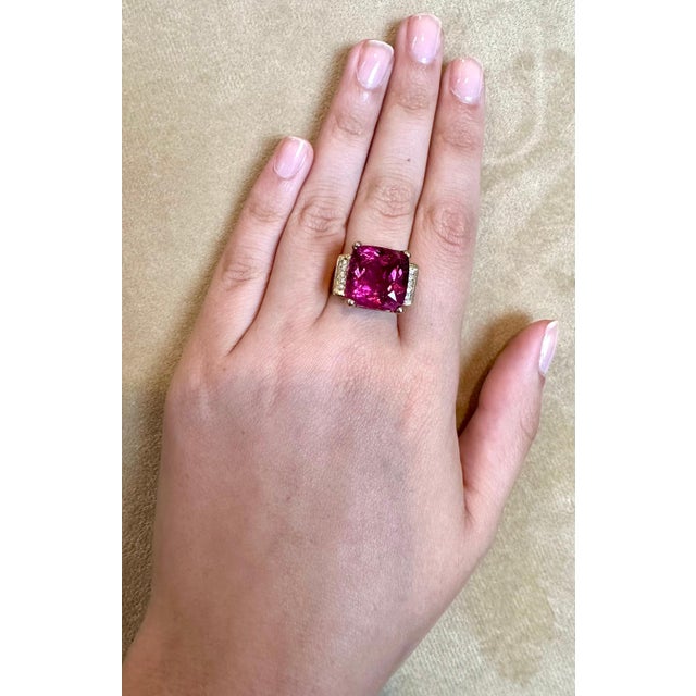12 Carat Cushion Cut Natural Pink Tourmaline & Diamond 14 Karat Yellow Gold Ring For Sale - Image 14 of 18