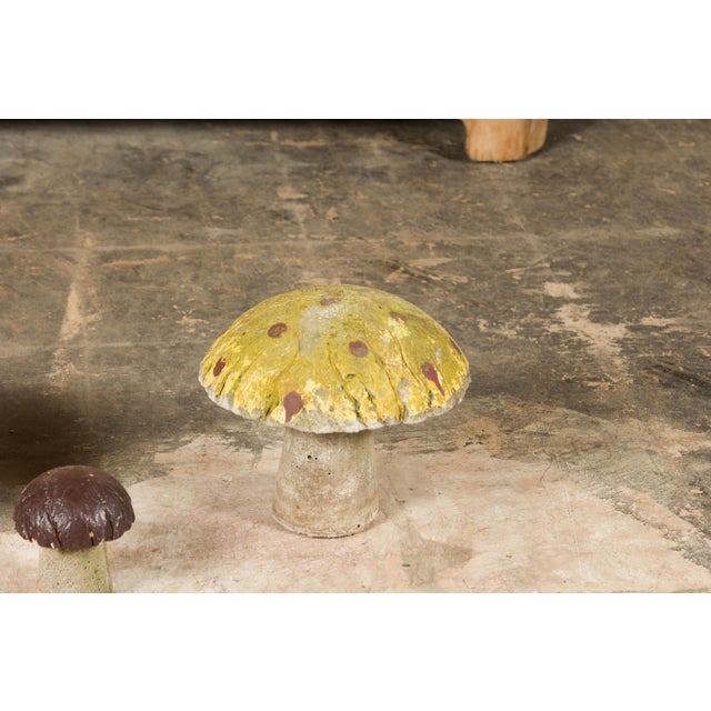 Set of Three American Midcentury Painted Concrete Mushroom Garden Ornaments For Sale - Image 12 of 12