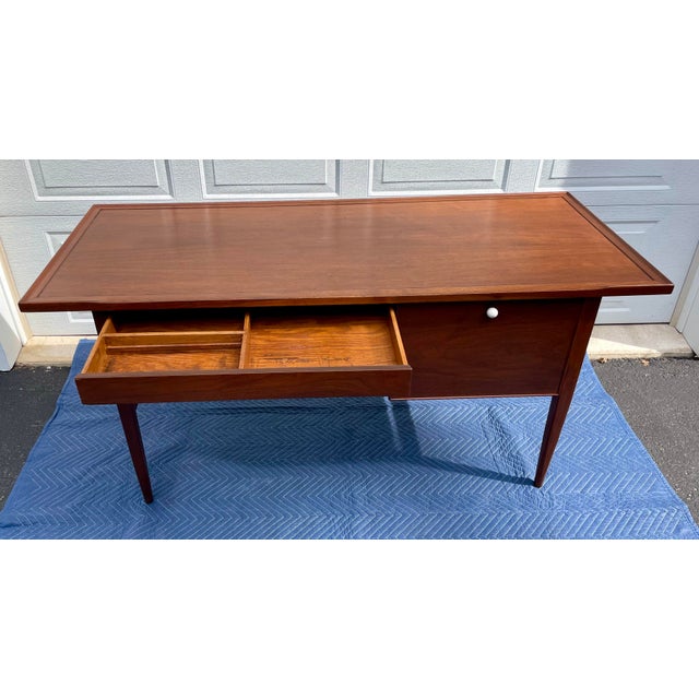 1959 Mid-Century Modern Walnut Writing Desk by Kipp Stewart for Drexel Declaration For Sale - Image 9 of 18