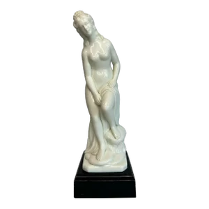 Vintage Classical Greek Female Venus Table Top Statue, Black and White
