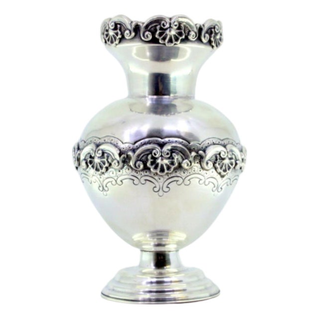 Silver Vase with Shell Reliefs and Placed on a Circular Base For Sale