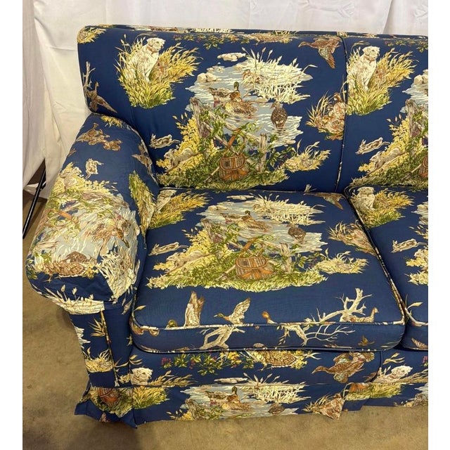 Vintage Bench-Made 3-Piece Living Room Set in Schumacher "Dog & Duck" Indigo Linen – Sofa & 2 Matching Chairs For Sale - Image 6 of 18