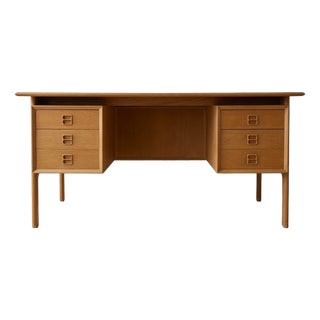 Oak Executive Desk by Arne Vodder for Brouer Møbelfabrik, Denmark, 1960s For Sale