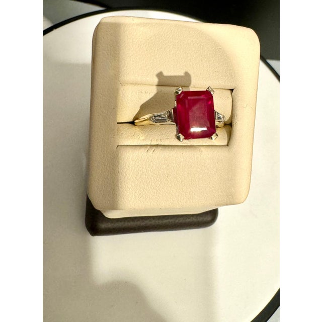 2.5 Ct Emerald Cut Treated Ruby & 0.15 ct Diamond Ring 14 Kt White Gold Size 5 For Sale - Image 4 of 18