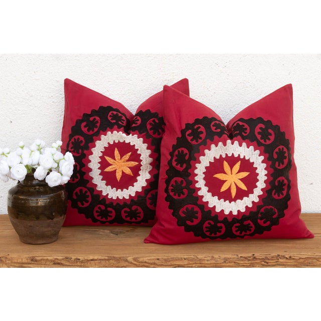 Black Scalloped Suzani Pillow Covers, Pair For Sale In Los Angeles - Image 6 of 6