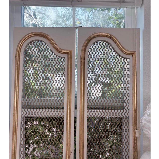 French Set of 4 Vintage European Style Gilt Architectural Panels With Metal Mesh For Sale - Image 3 of 10