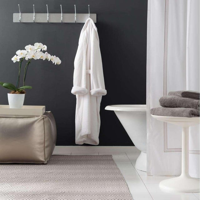 Shine on, crazy diamond! This eye-catching geometric made of durable polypropylene is soft handed, fade-resistant, can...