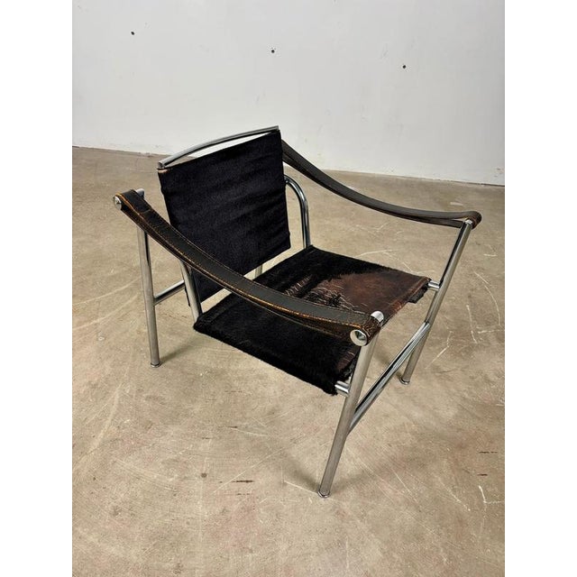 LC1 Armchair by Le Corbusier, Jeanneret, and Perriand for Cassina, Italy, 1960 For Sale - Image 3 of 8