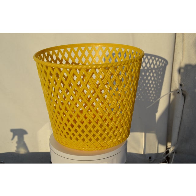1970s Faux Basket Weave Yellow Plastic Wastebasket For Sale In Columbia, SC - Image 6 of 9
